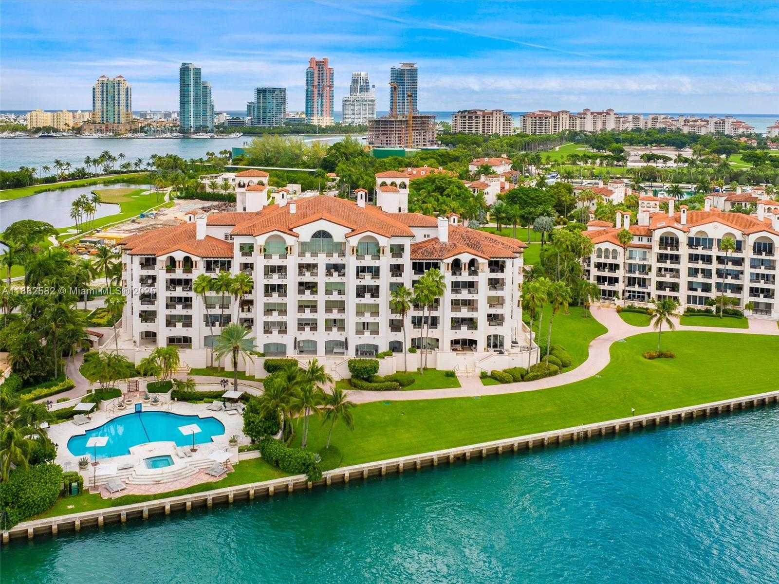 Small Image of 5053 FISHER ISLAND DR #5053, Miami Beach Number 47