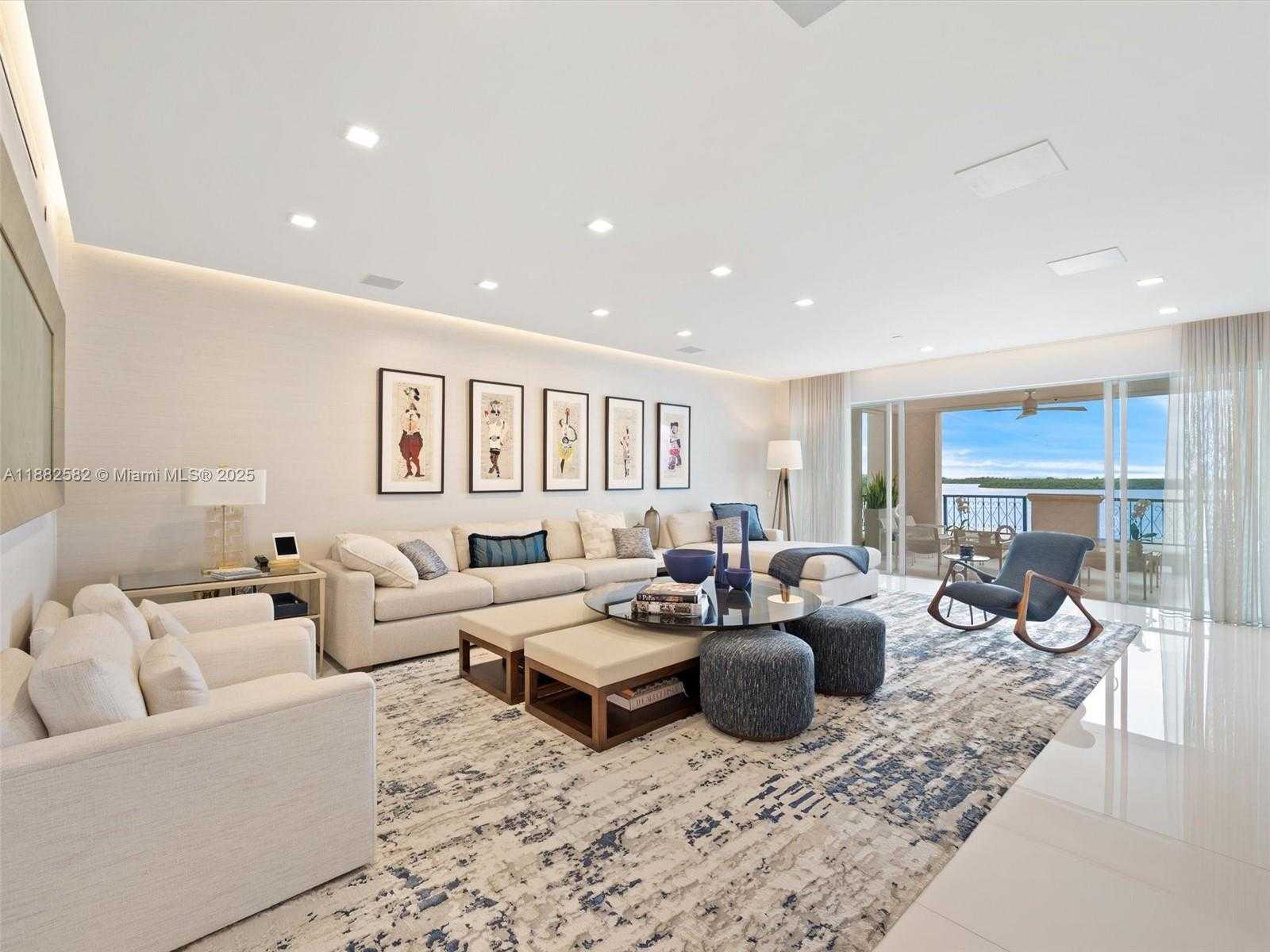 Small Image of 5053 FISHER ISLAND DR #5053, Miami Beach Number 8