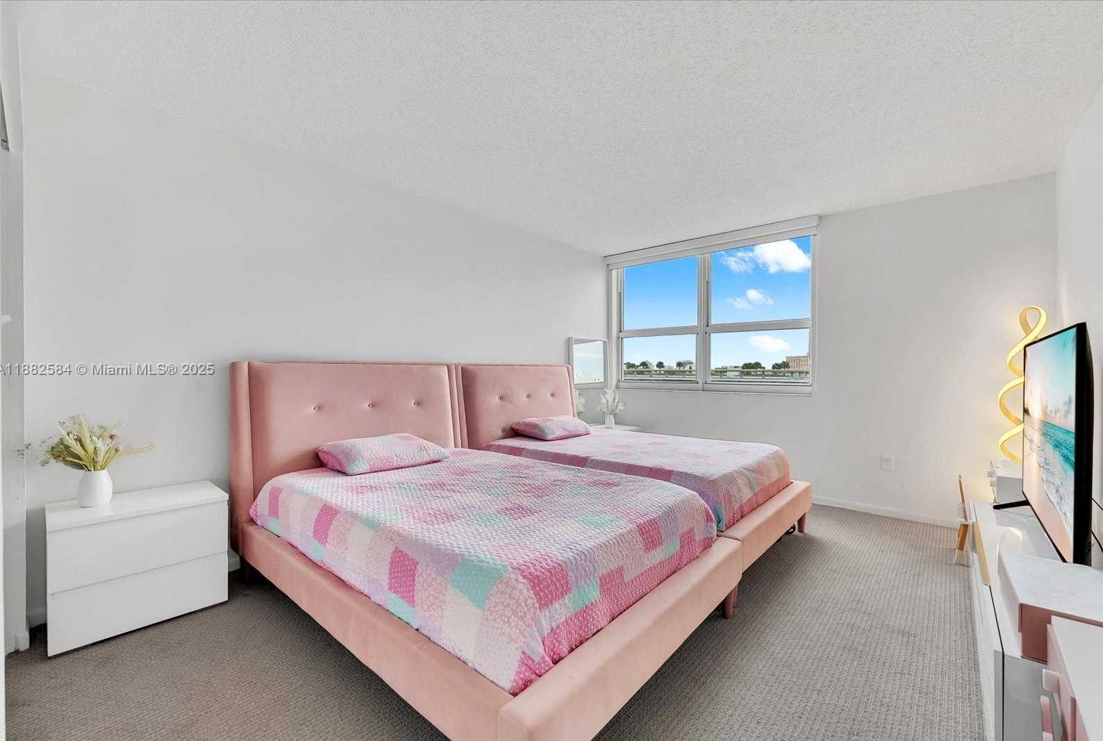 Small Image of 650 WEST AVE #704, Miami Beach Number 14