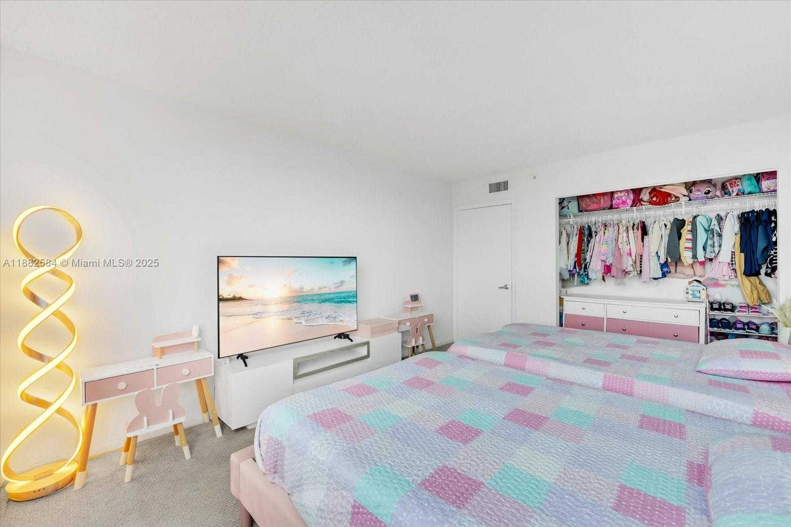 Small Image of 650 WEST AVE #704, Miami Beach Number 15