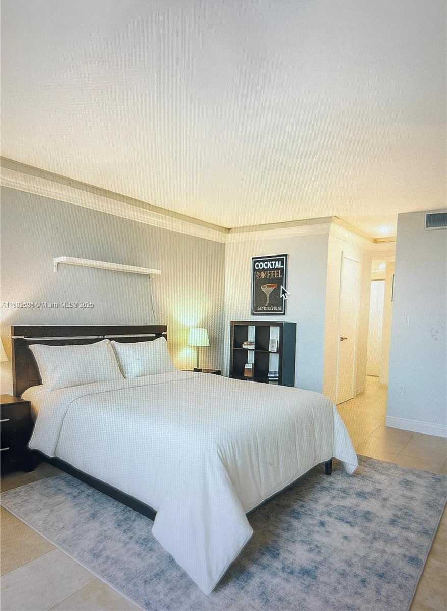 Small Image of 1351 NORTH EAST MIAMI GARDENS DR #704E, Miami Number 16