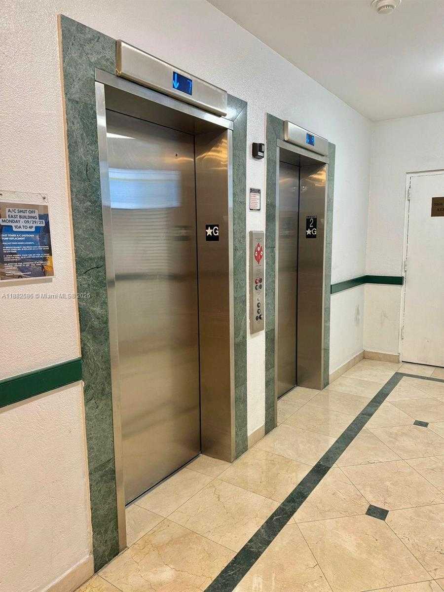 Small Image of 1351 NORTH EAST MIAMI GARDENS DR #704E, Miami Number 6