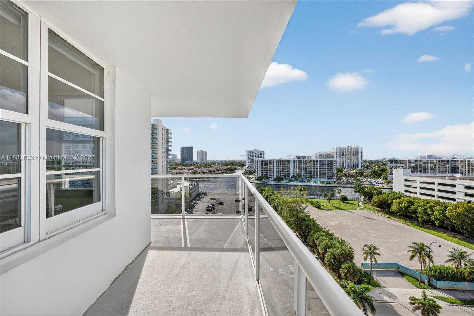 Small Image of 3725 SOUTH OCEAN DR #1127, Hollywood Number 14