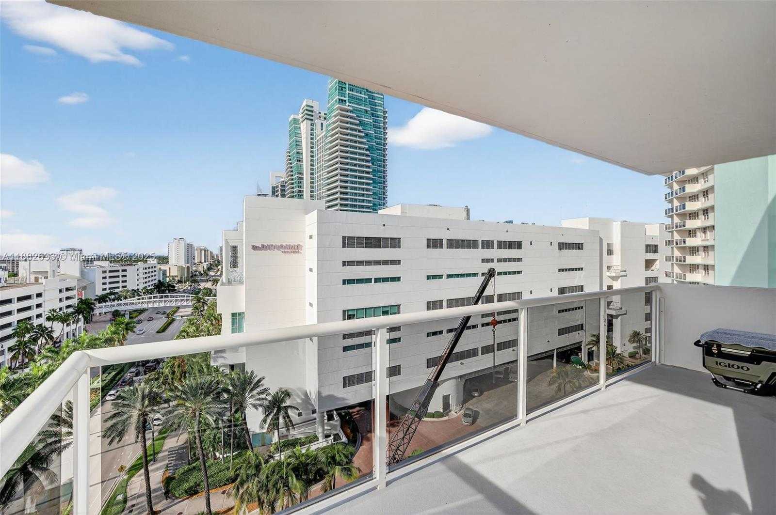Small Image of 3725 SOUTH OCEAN DR #1127, Hollywood Number 17