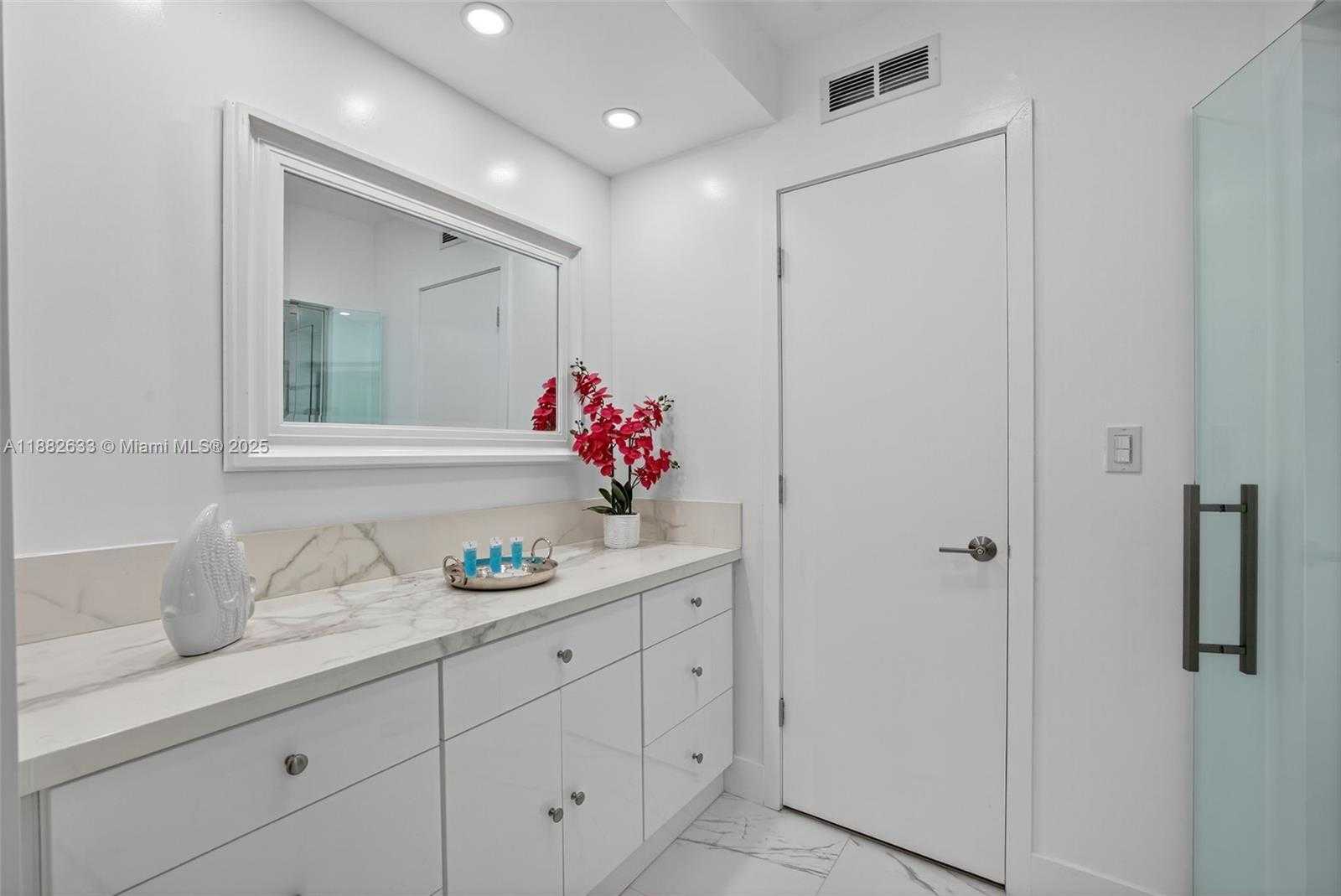 Small Image of 3725 SOUTH OCEAN DR #1127, Hollywood Number 31