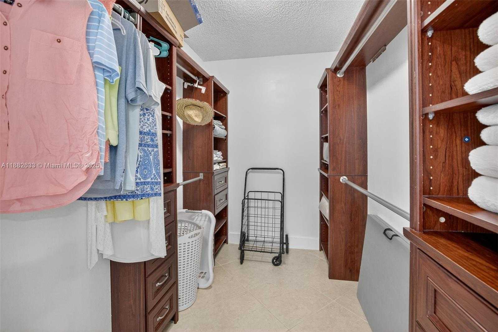 Small Image of 3725 SOUTH OCEAN DR #1127, Hollywood Number 33