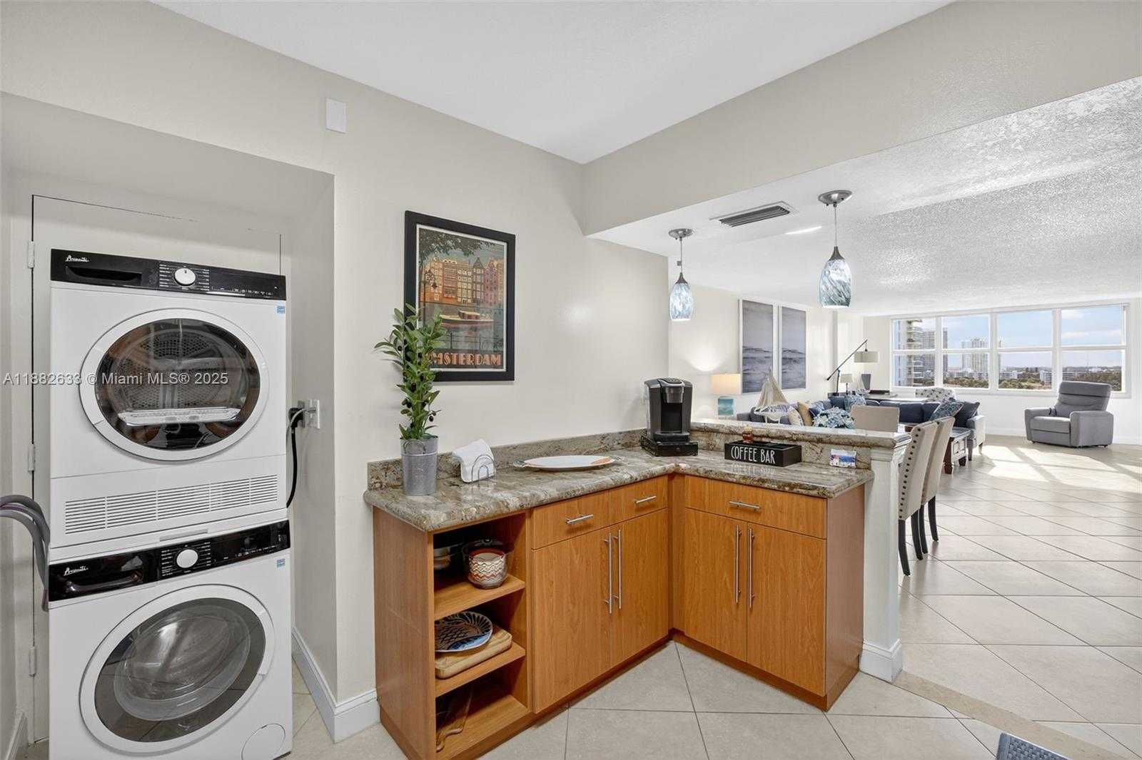 Small Image of 3725 SOUTH OCEAN DR #1127, Hollywood Number 5