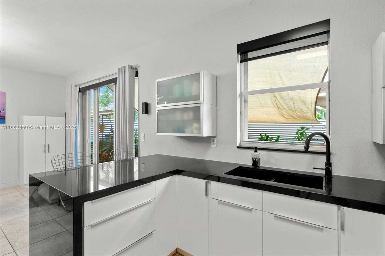 Small Image of 12935 SOUTH WEST 135TH TER, Miami Number 14