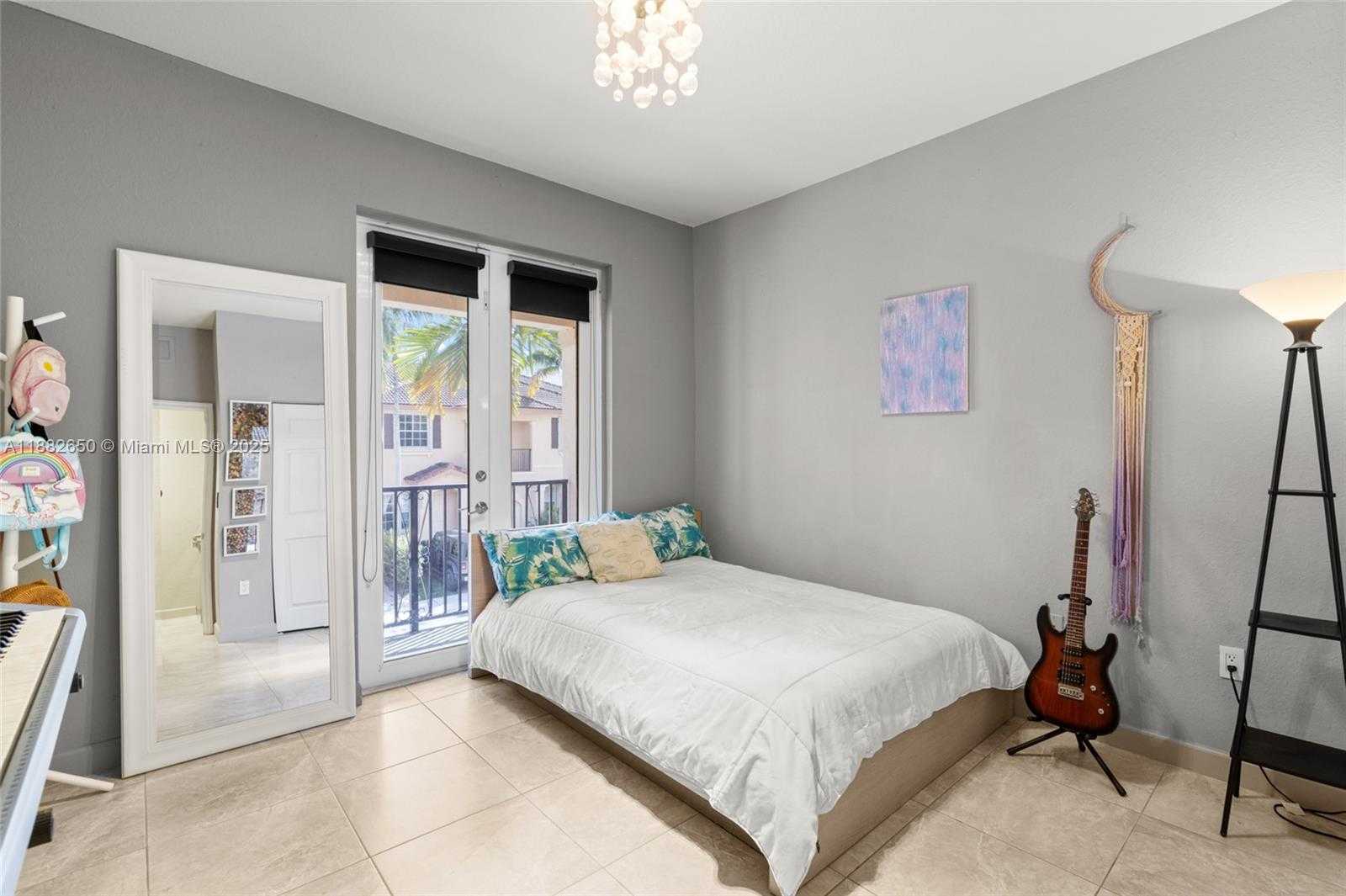 Small Image of 12935 SOUTH WEST 135TH TER, Miami Number 22