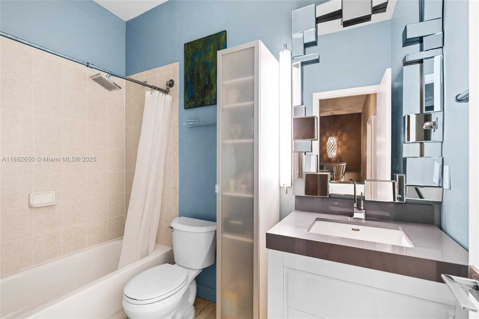 Small Image of 12935 SOUTH WEST 135TH TER, Miami Number 24