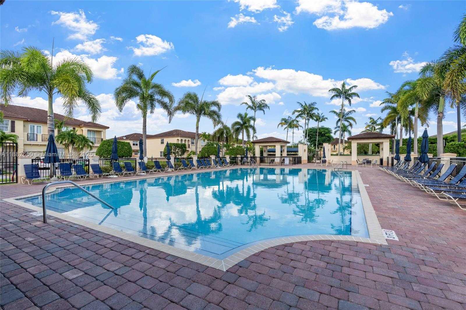 Small Image of 12935 SOUTH WEST 135TH TER, Miami Number 33