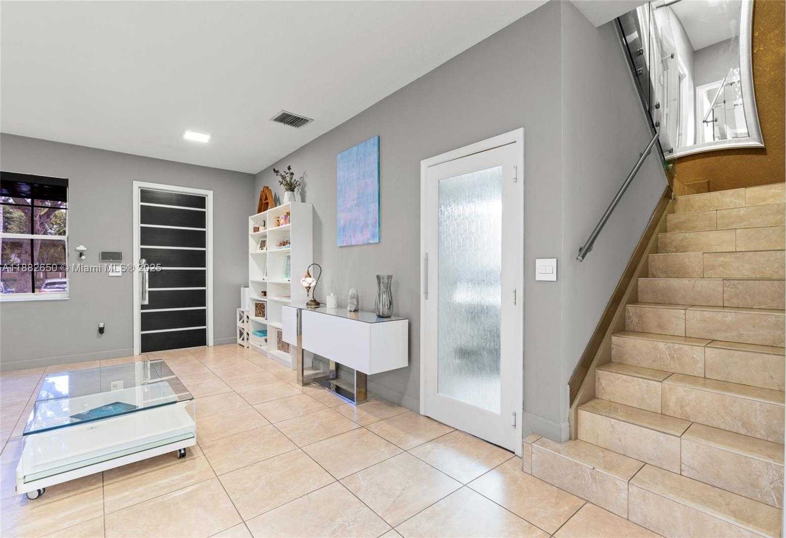 Small Image of 12935 SOUTH WEST 135TH TER, Miami Number 6