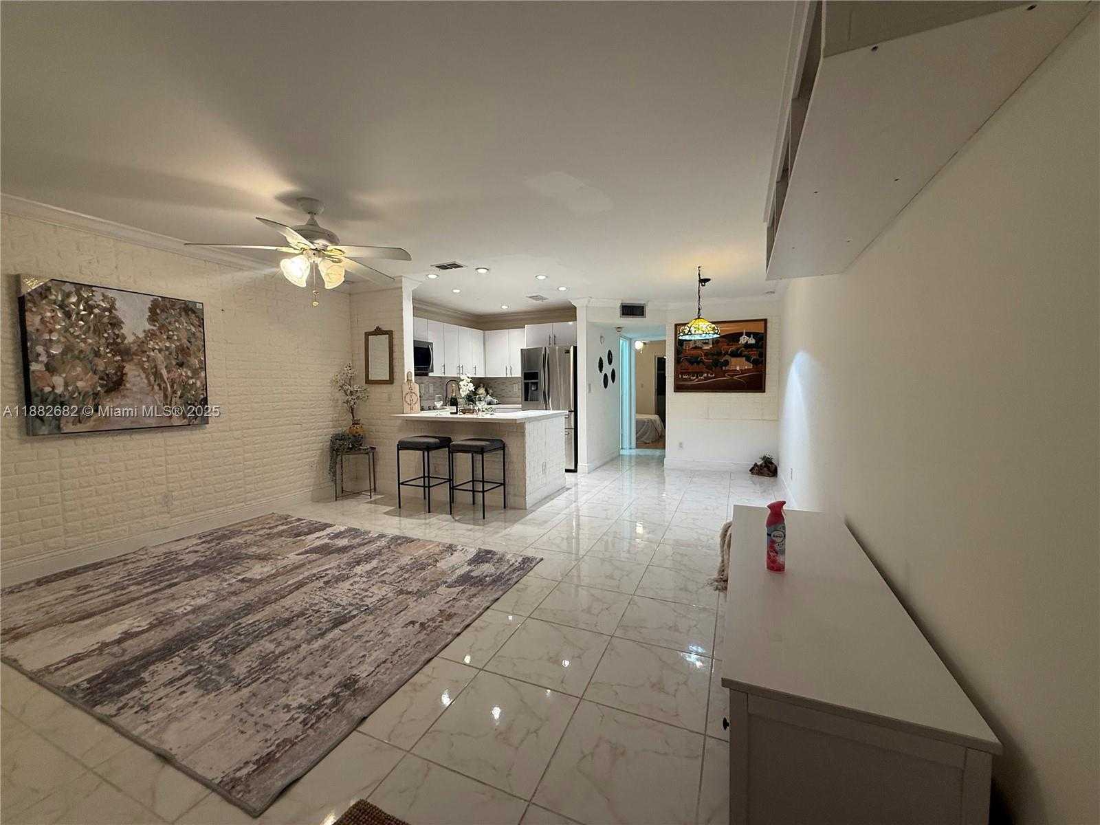 Small Image of 8851 SUNRISE LAKES BLVD #203, Sunrise Number 13