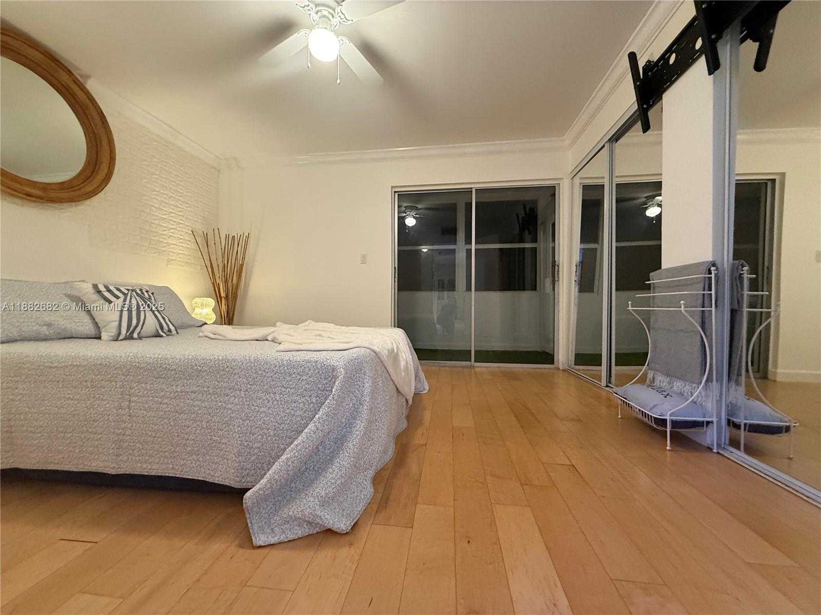 Small Image of 8851 SUNRISE LAKES BLVD #203, Sunrise Number 17