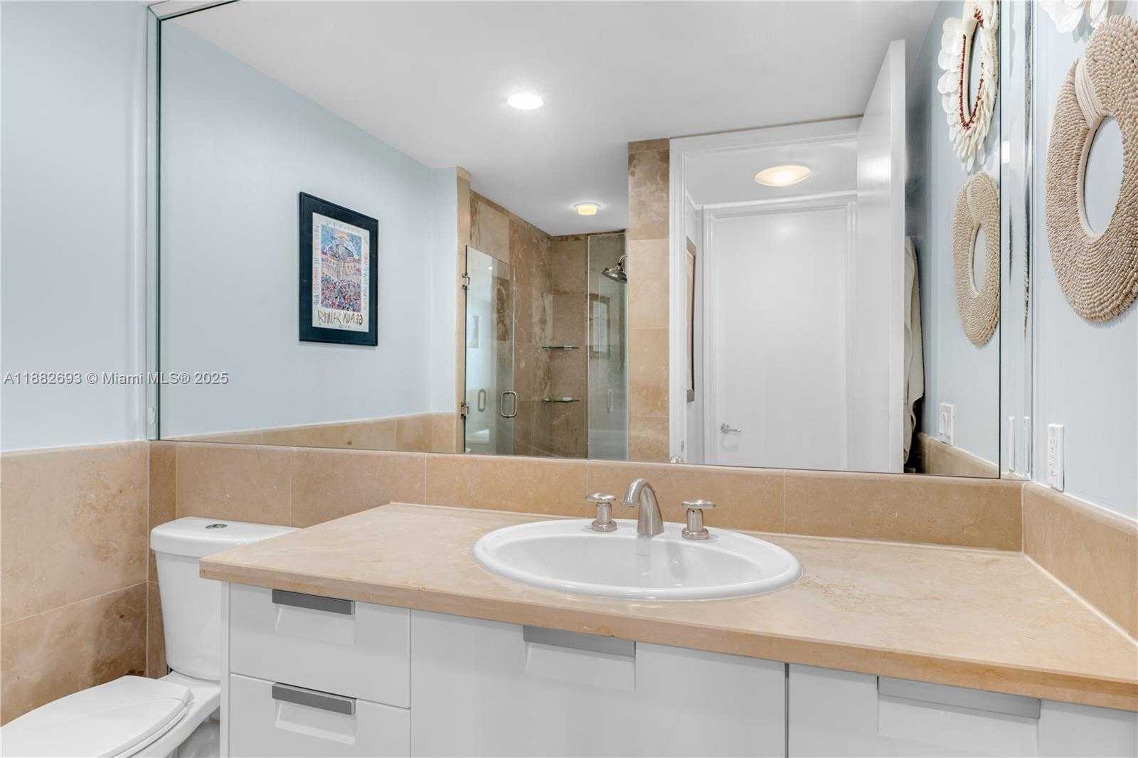 Small Image of 5959 COLLINS AVE #701, Miami Beach Number 11