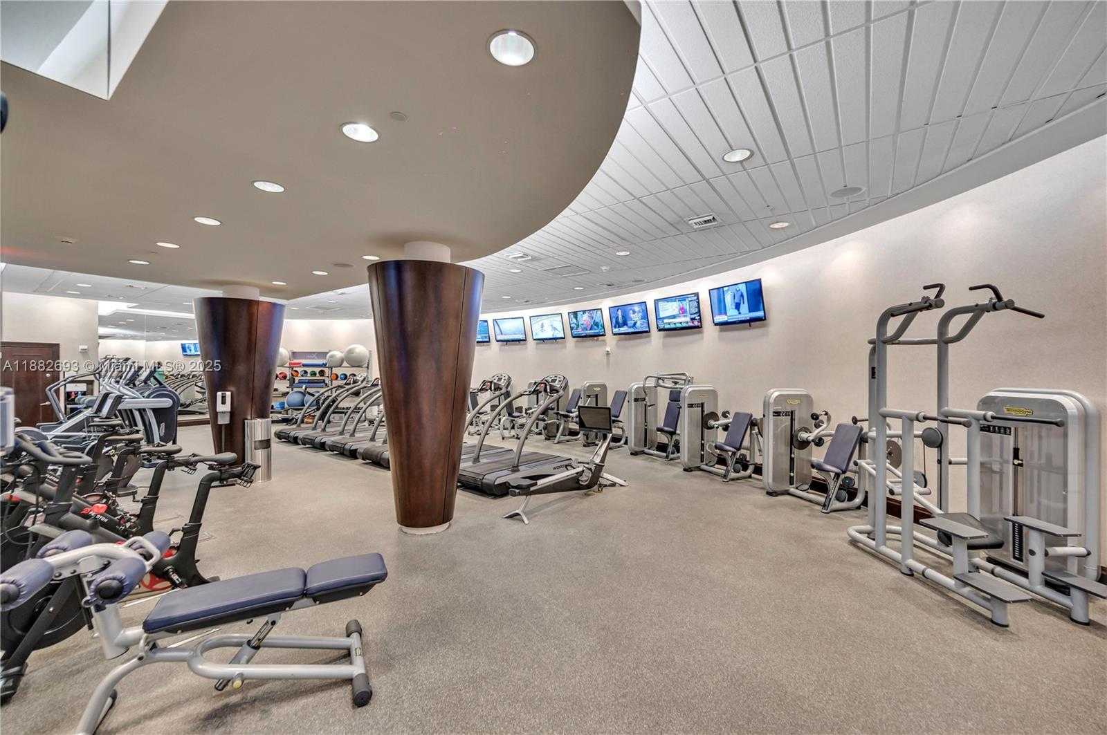 Small Image of 5959 COLLINS AVE #701, Miami Beach Number 21