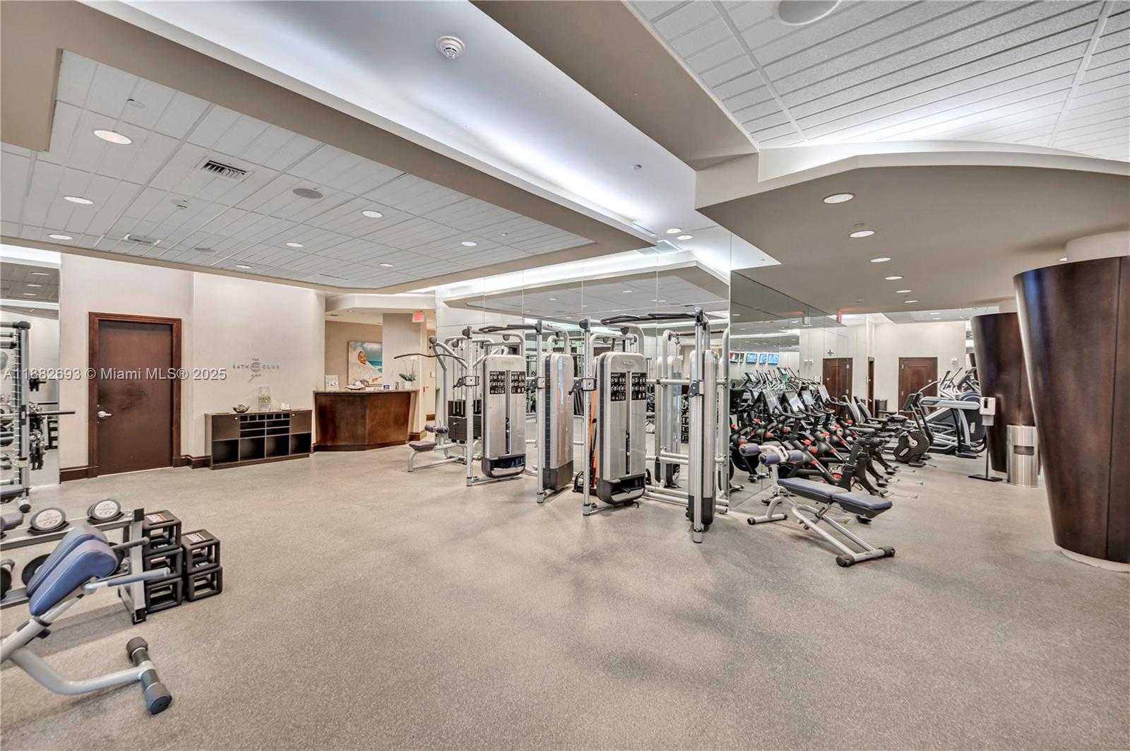 Small Image of 5959 COLLINS AVE #701, Miami Beach Number 23
