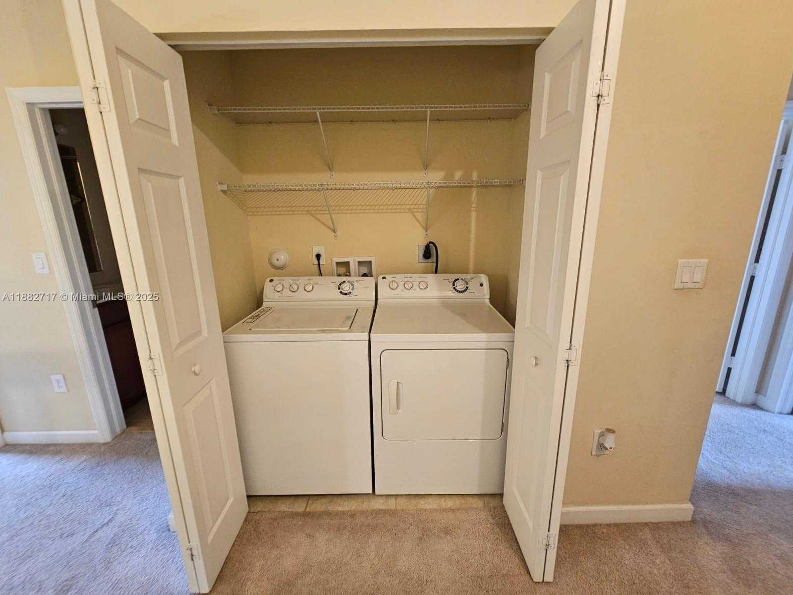 Small Image of 3387 WEST 90TH ST, Hialeah Number 11