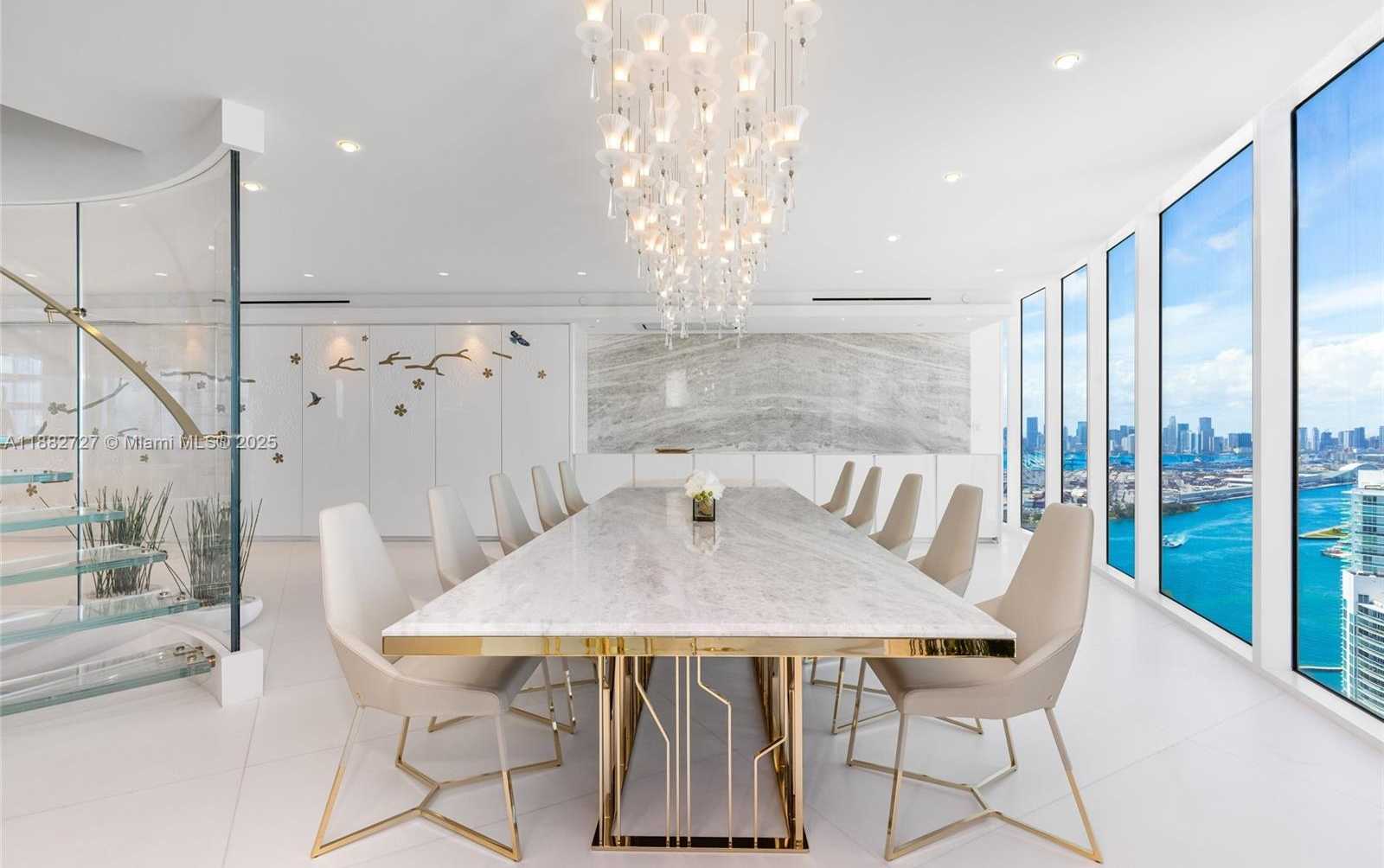 Small Image of 300 SOUTH POINTE DR #PH-5, Miami Beach Number 10
