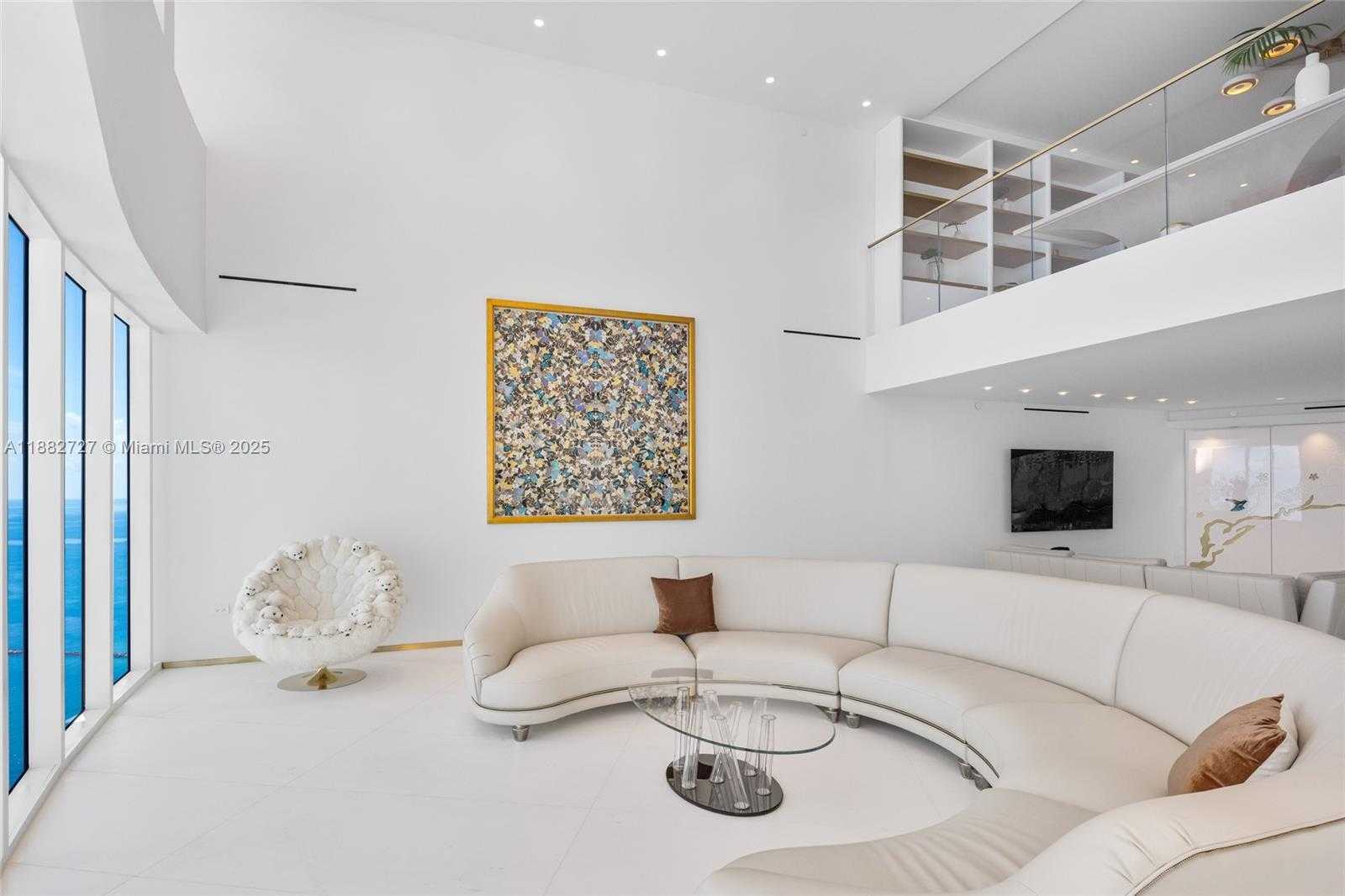 Small Image of 300 SOUTH POINTE DR #PH-5, Miami Beach Number 16