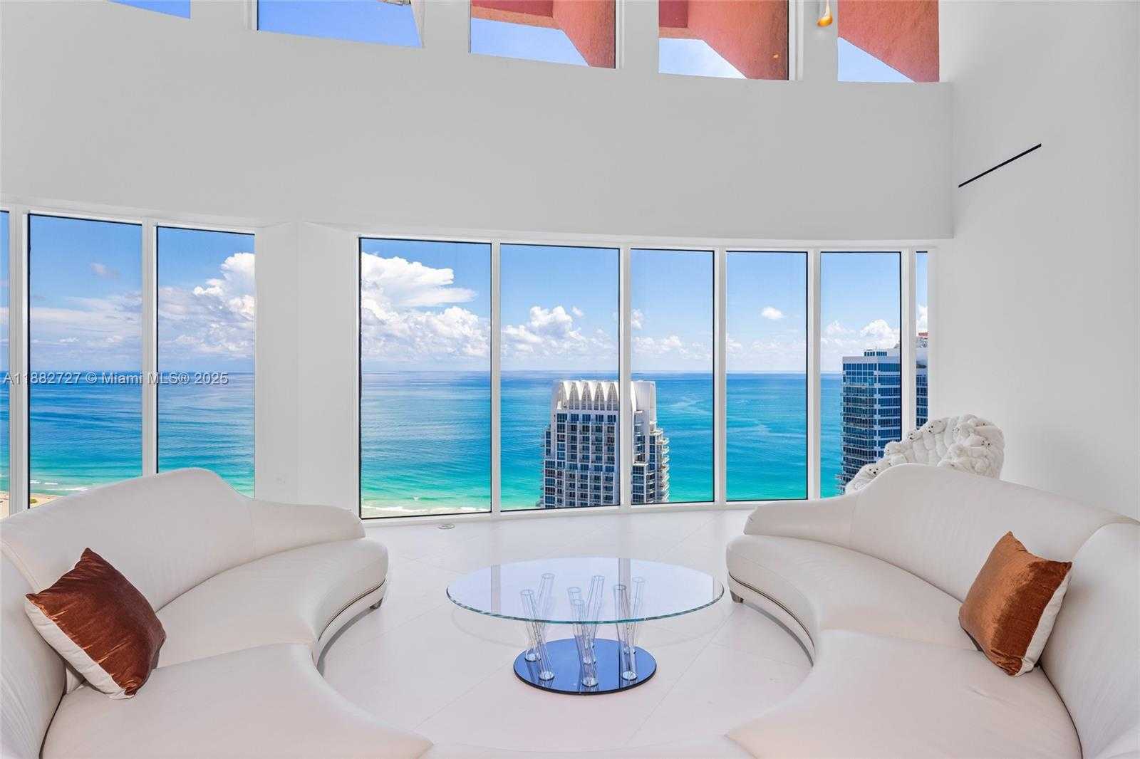 Small Image of 300 SOUTH POINTE DR #PH-5, Miami Beach Number 18