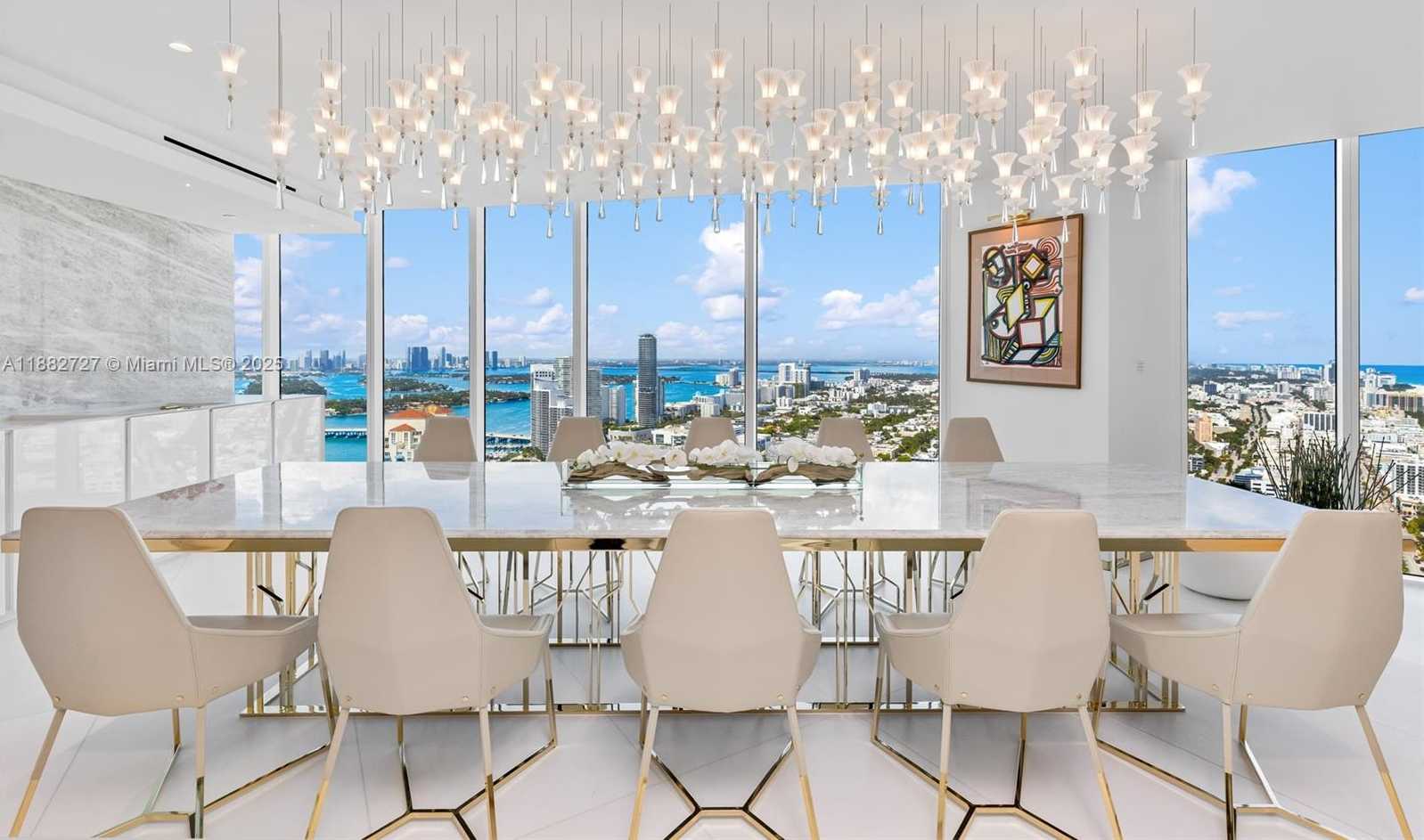 Small Image of 300 SOUTH POINTE DR #PH-5, Miami Beach Number 9