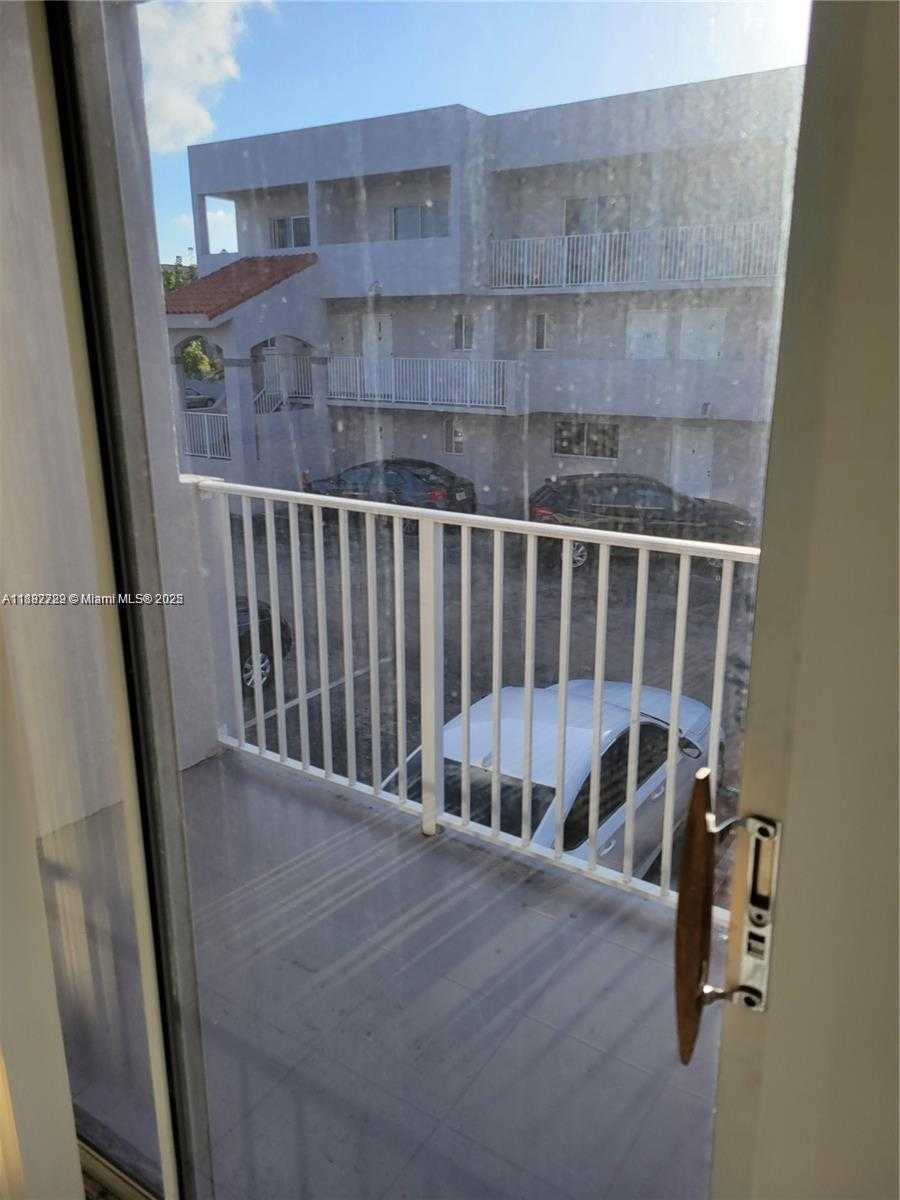 Small Image of 2680 WEST 76 STREET #204, Hialeah Number 10