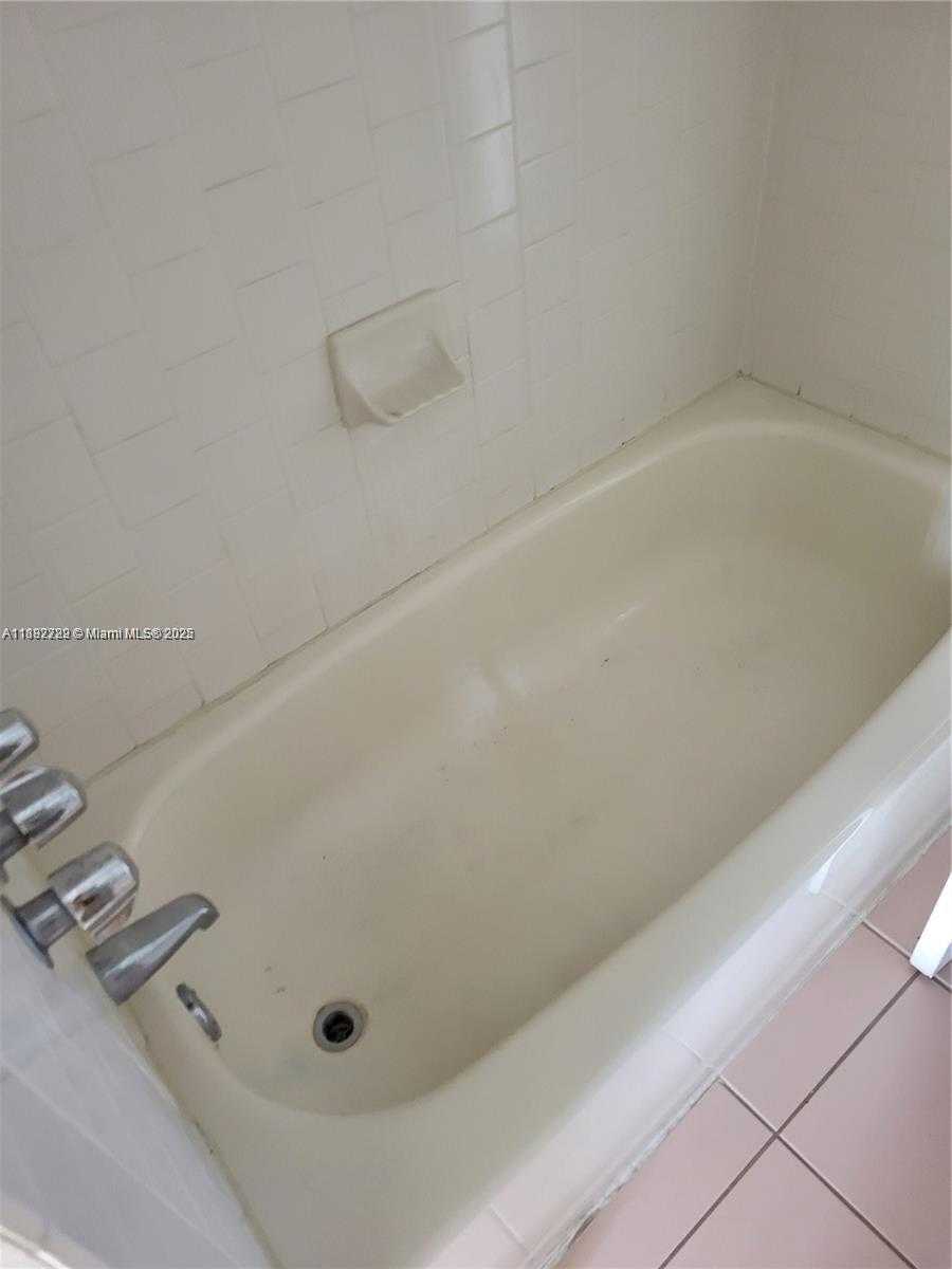 Small Image of 2680 WEST 76 STREET #204, Hialeah Number 12