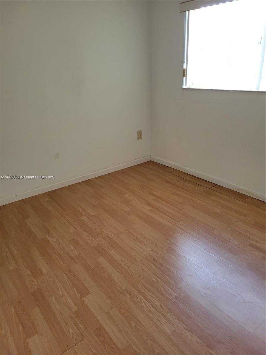 Small Image of 2680 WEST 76 STREET #204, Hialeah Number 9