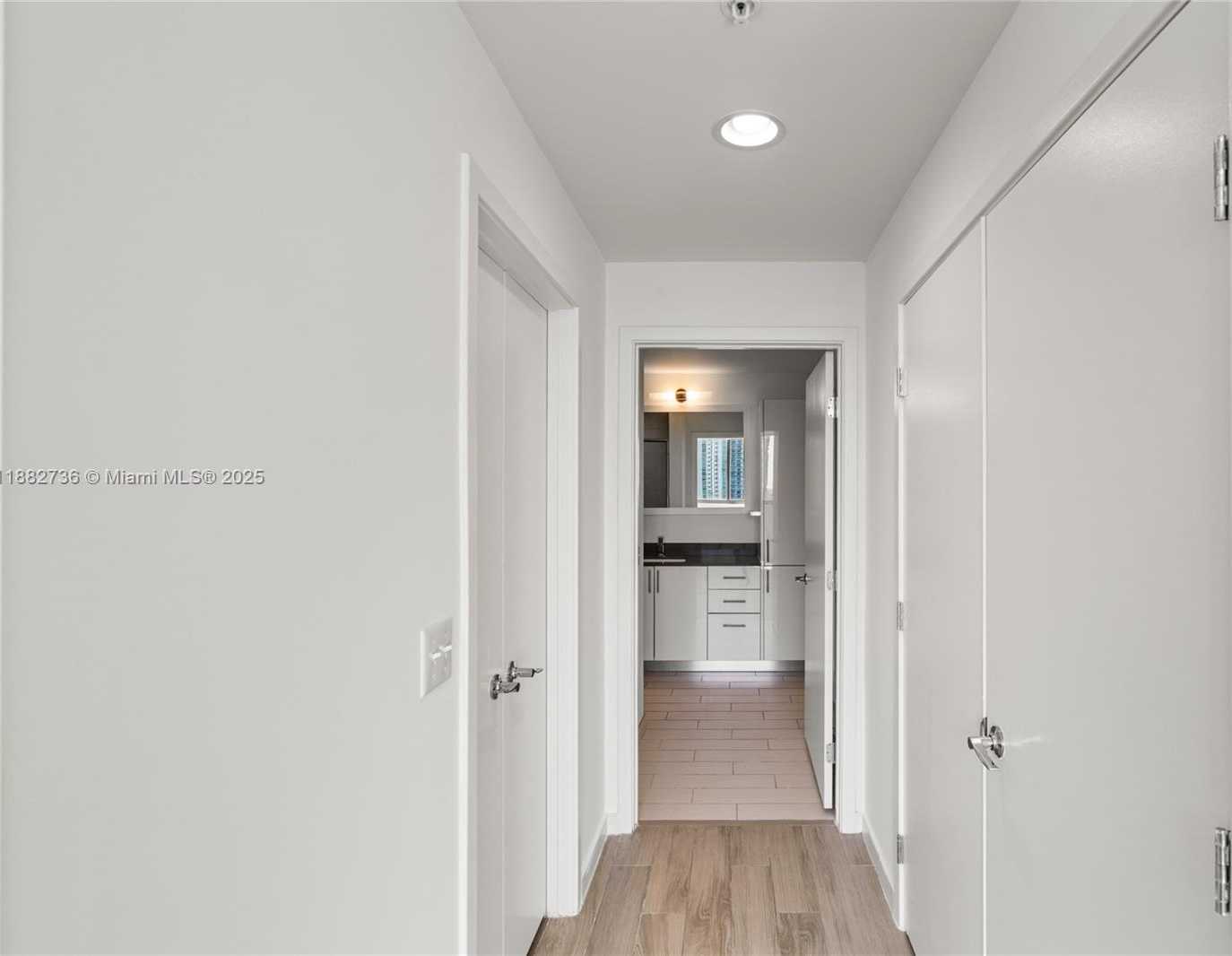 Small Image of 999 SOUTH WEST 1ST AVE #2208, Miami Number 35