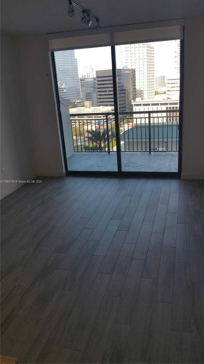 Small Image of 999 SOUTH WEST 1ST AVE #2208, Miami Number 4