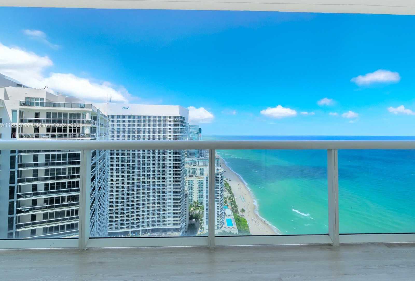 Small Image of 1830 SOUTH OCEAN DR #4312, Hallandale Beach Number 32
