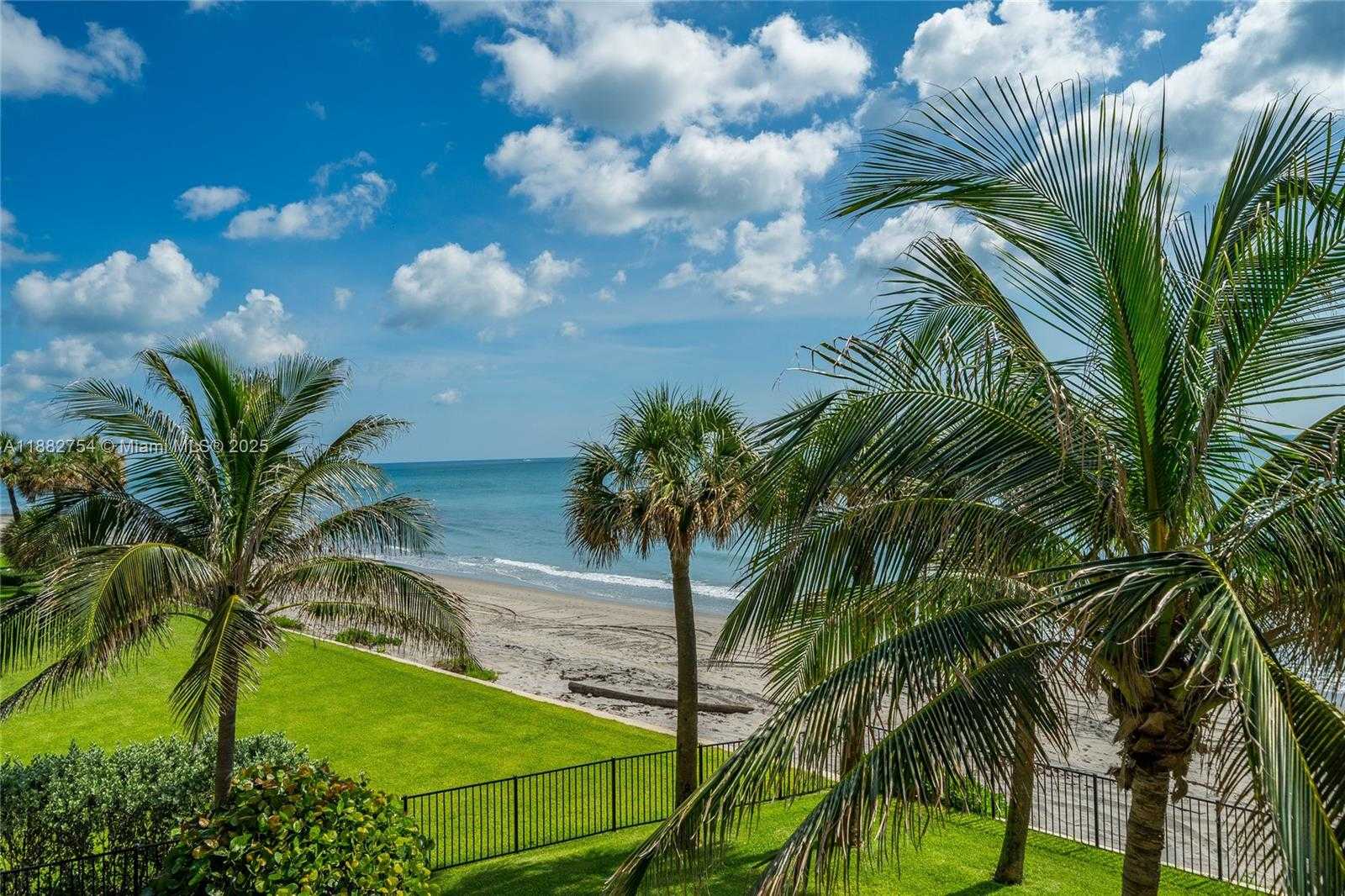 Small Image of 200 BEACH RD #202, Tequesta Number 38
