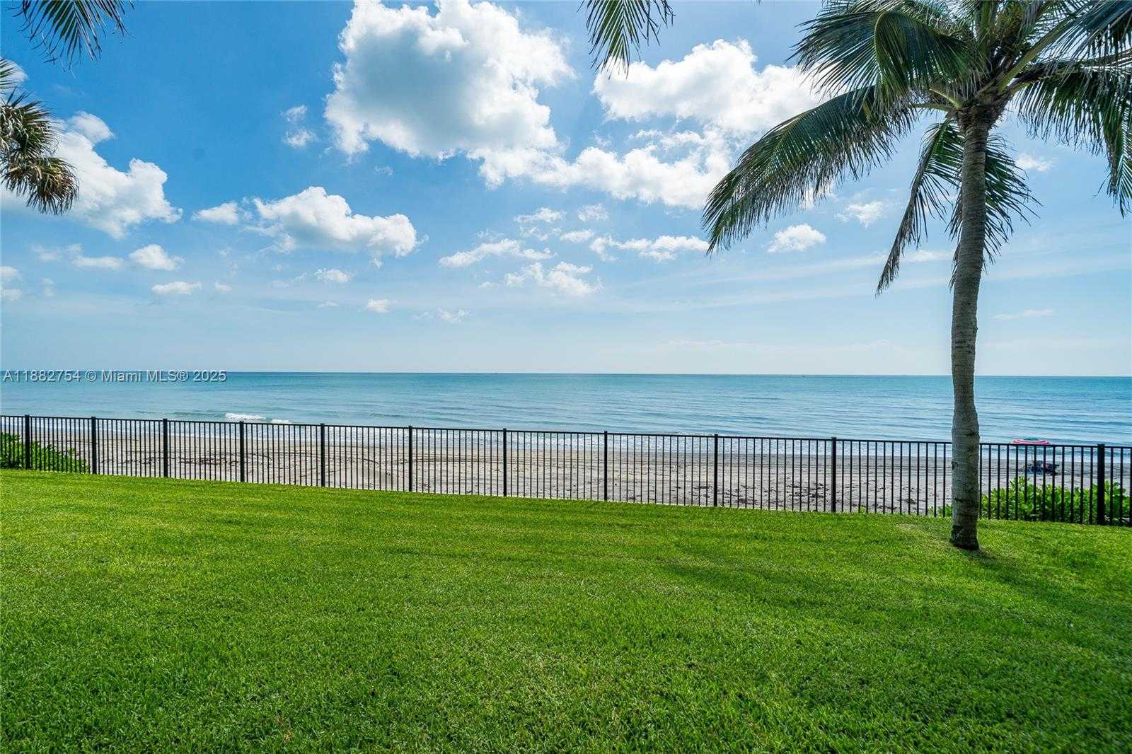 Small Image of 200 BEACH RD #202, Tequesta Number 41