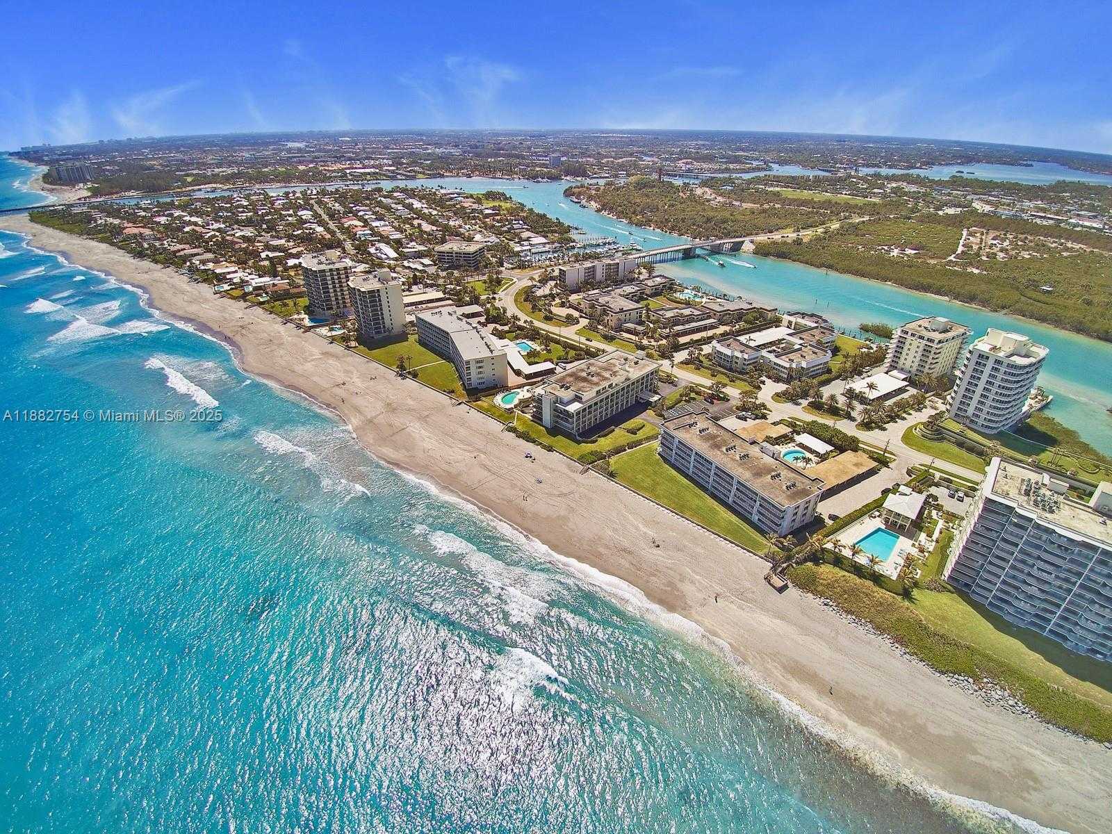 Small Image of 200 BEACH RD #202, Tequesta Number 45