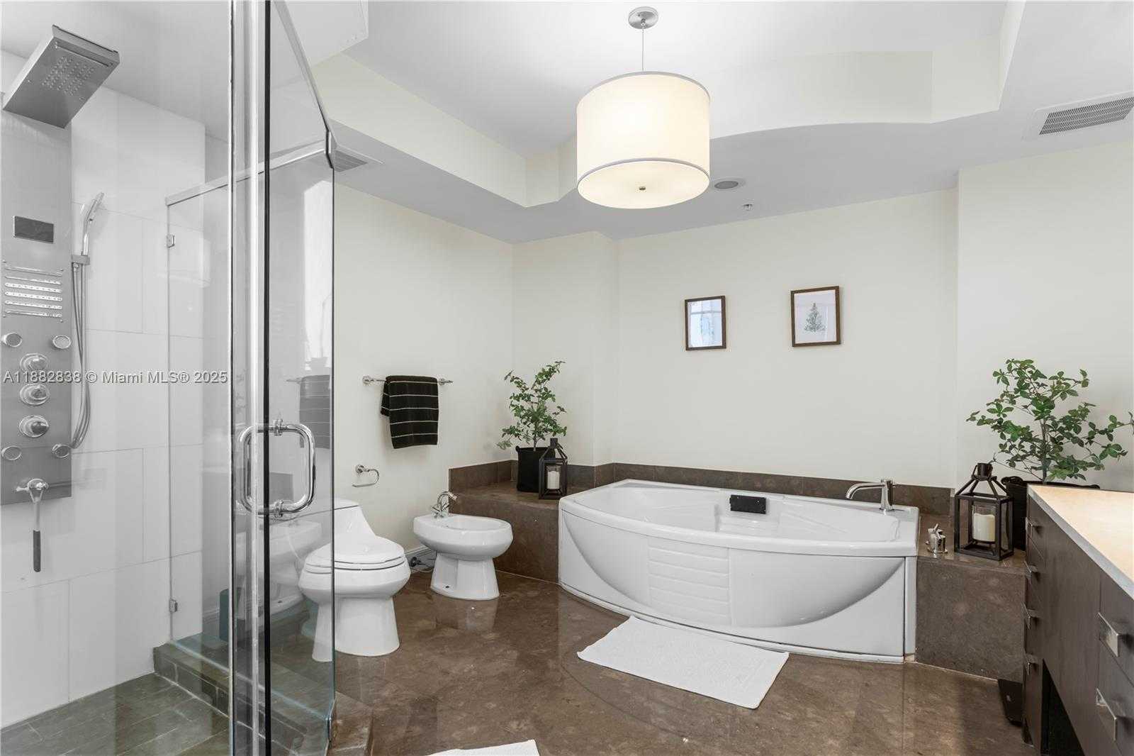 Small Image of 18201 COLLINS AVE #5301, Sunny Isles Beach Number 31