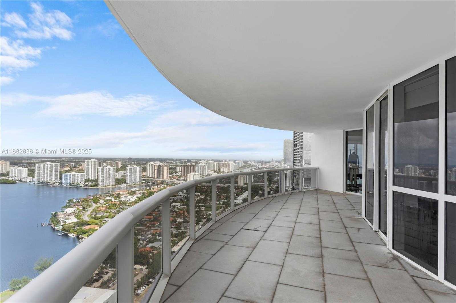 Small Image of 18201 COLLINS AVE #5301, Sunny Isles Beach Number 6