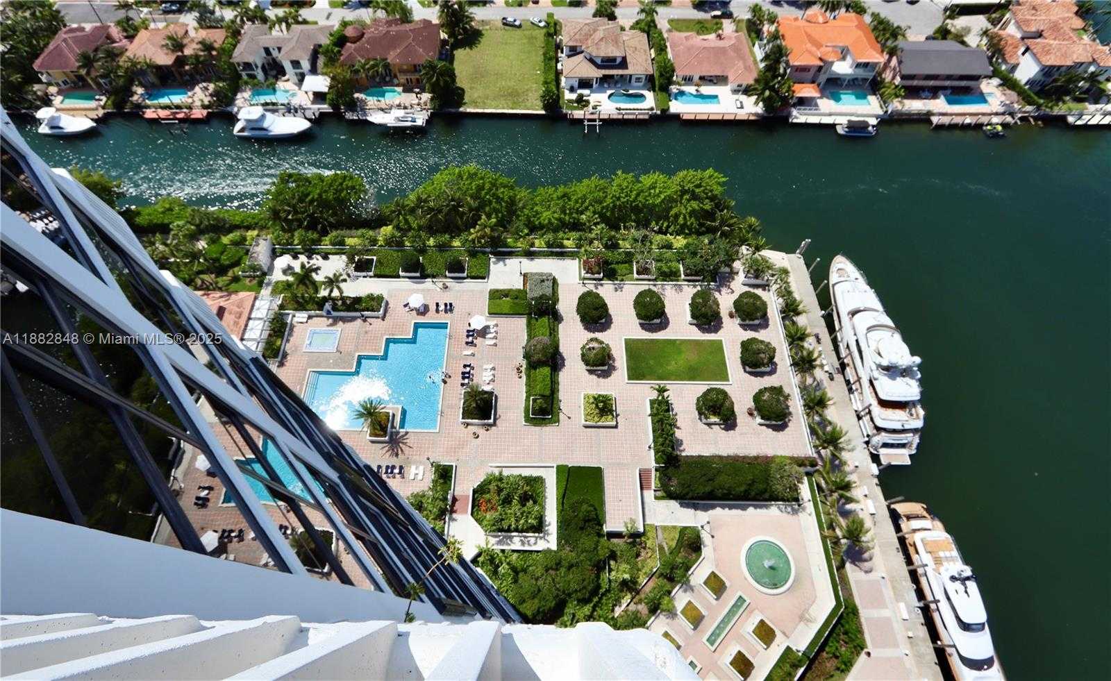 Small Image of 1000 ISLAND BLVD #PH2, Aventura Number 26