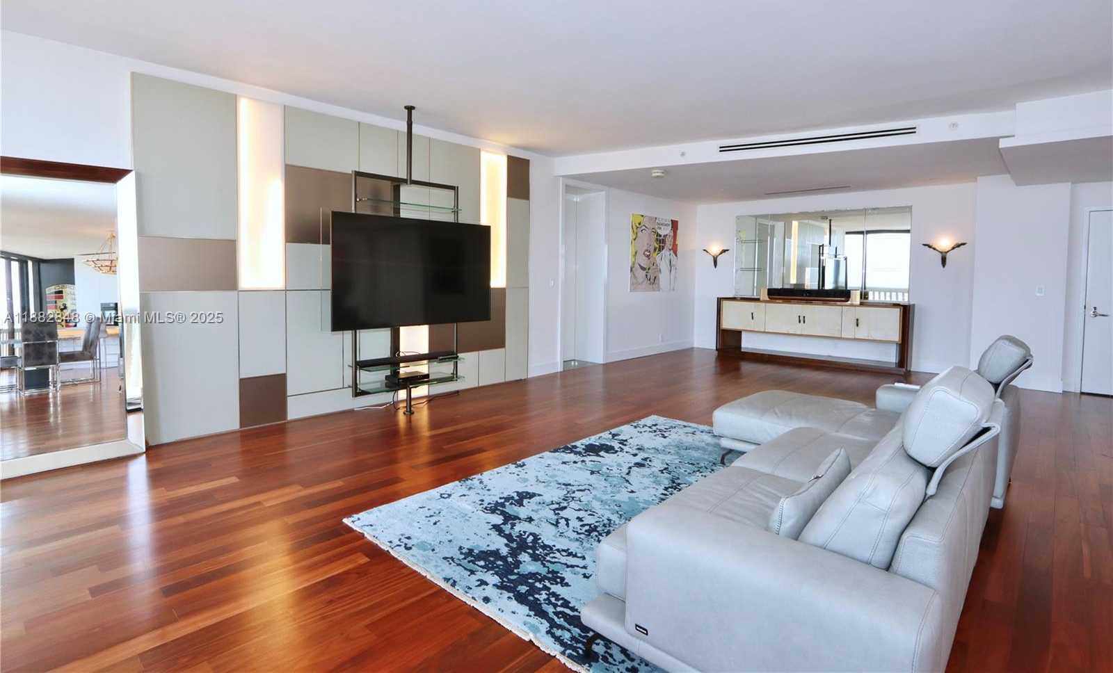 Small Image of 1000 ISLAND BLVD #PH2, Aventura Number 4