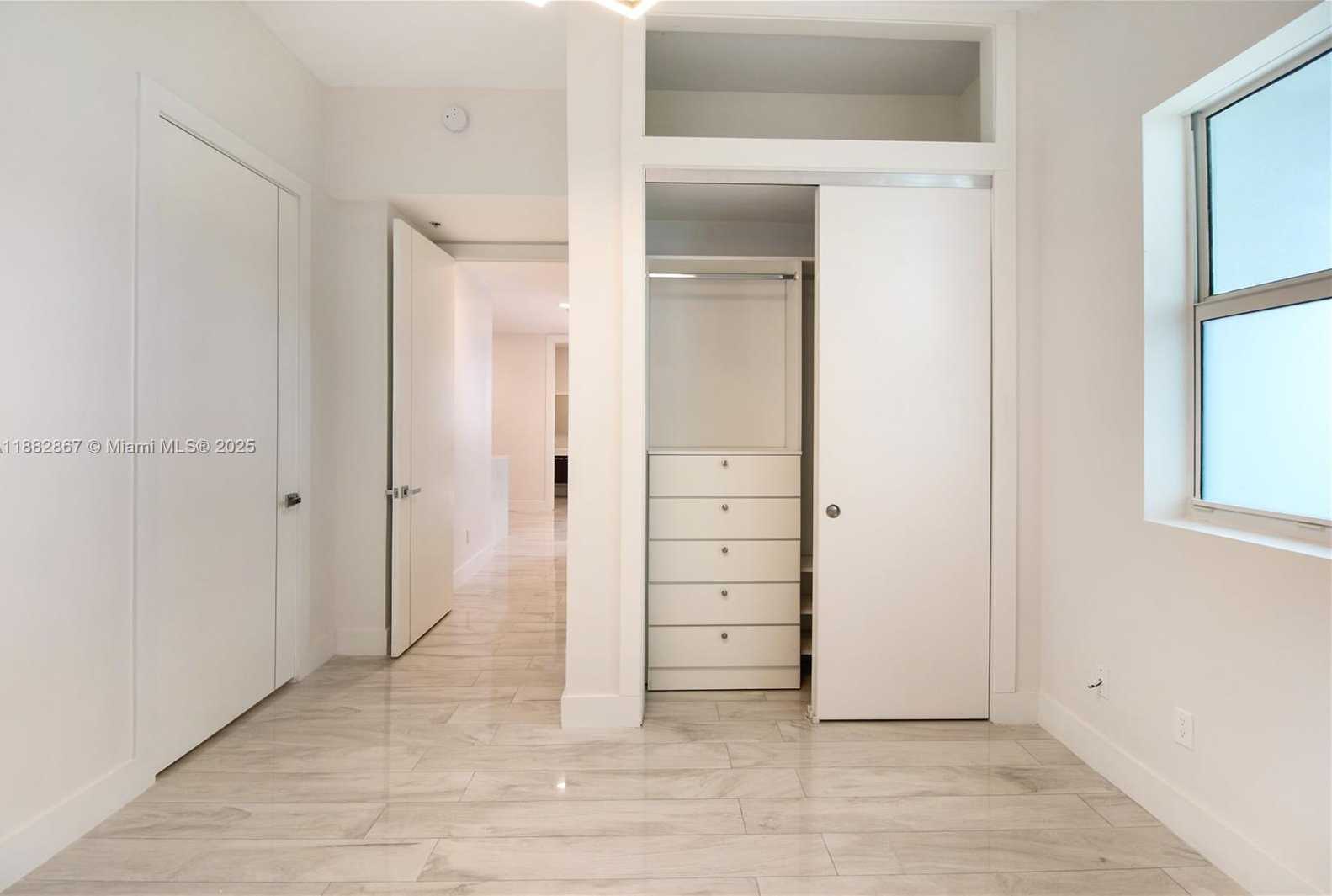 Small Image of North Miami Number 20