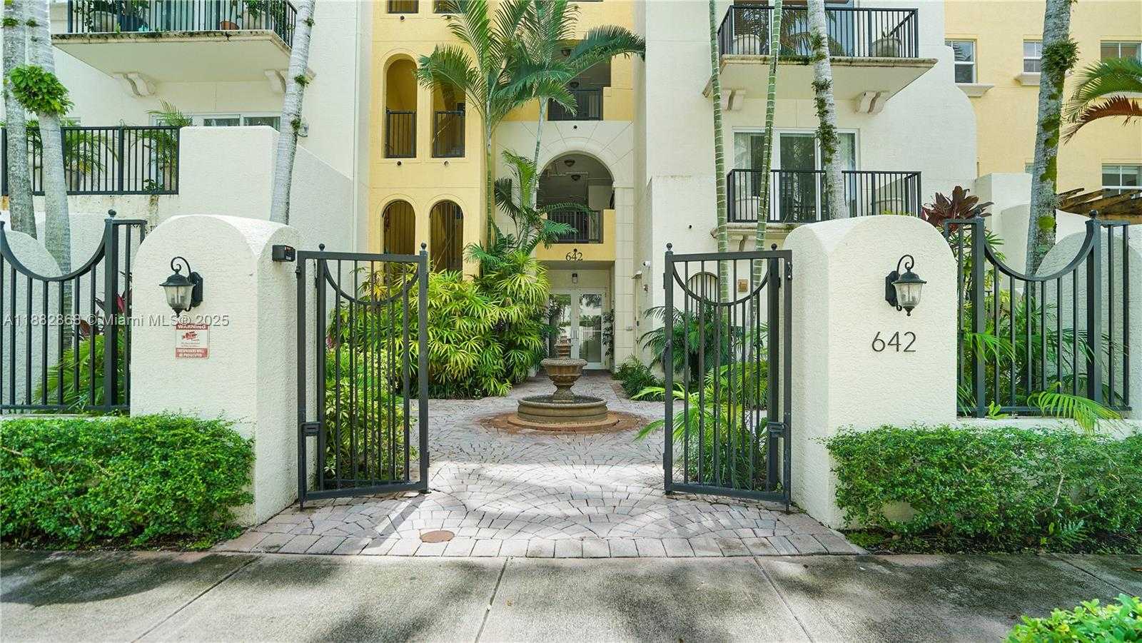 Small Image of 642 VALENCIA AVE #207, Coral Gables Number 31