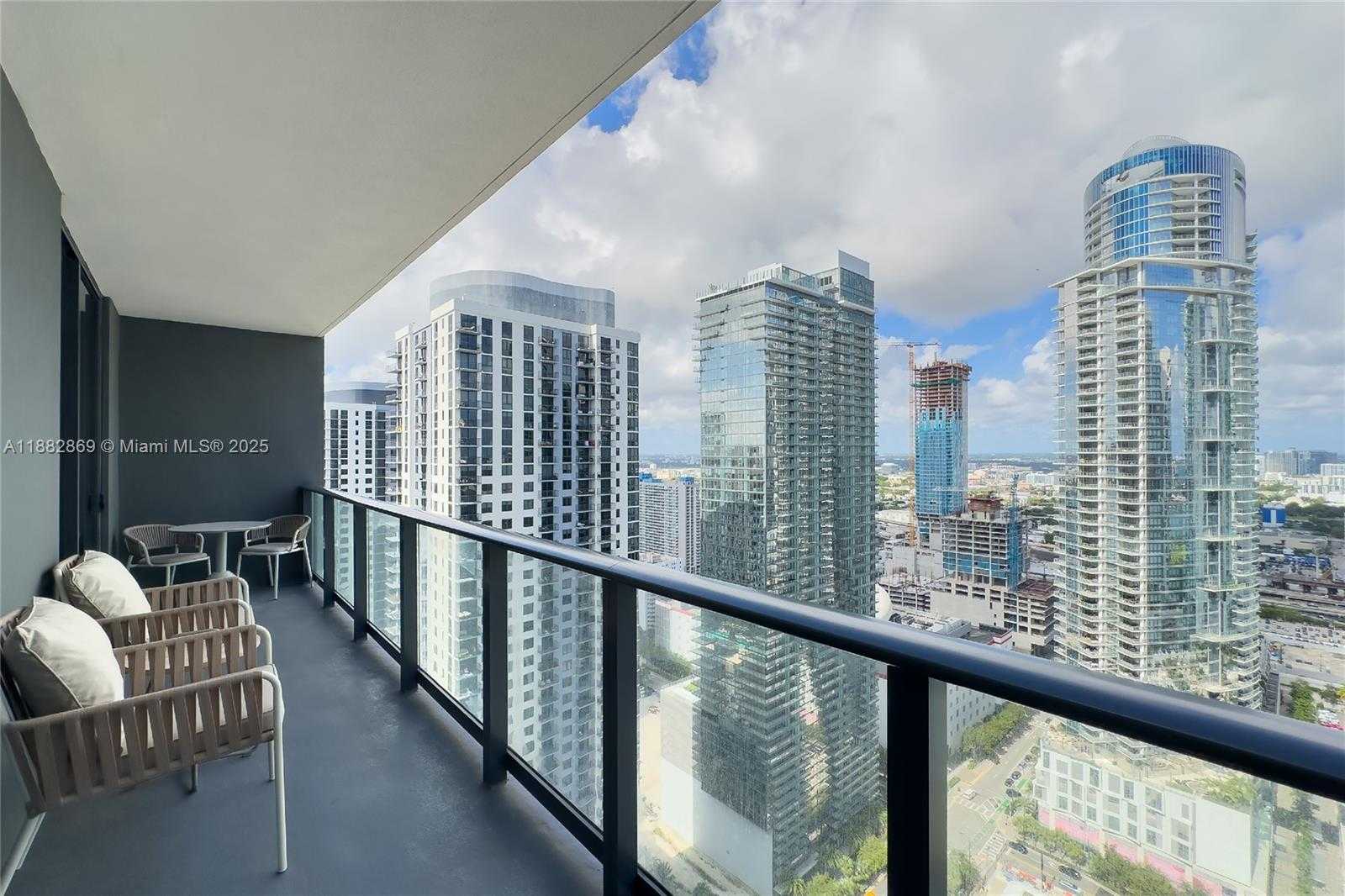 Small Image of 159 NE 6th St, Miami, FL 33132, USA Number 31