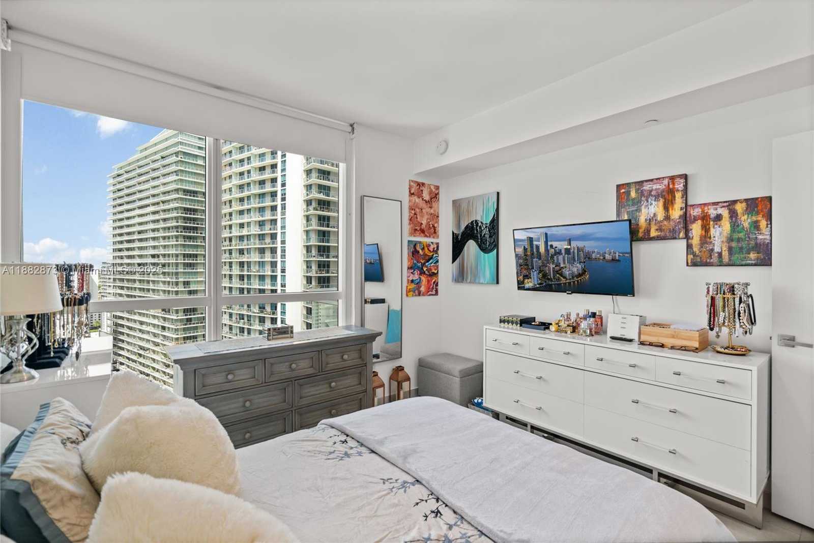 Small Image of 1080 BRICKELL AVE #2503, Miami Number 12