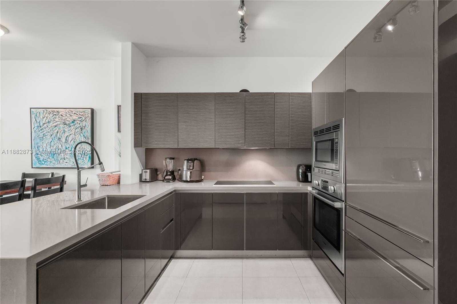 Small Image of 1080 BRICKELL AVE #2503, Miami Number 6