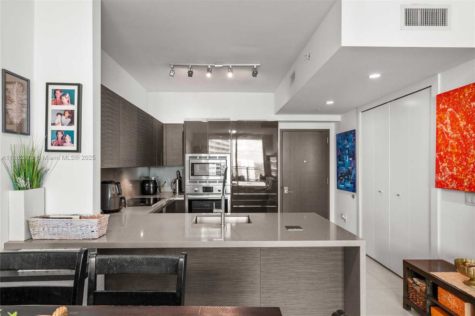Small Image of 1080 BRICKELL AVE #2503, Miami Number 9