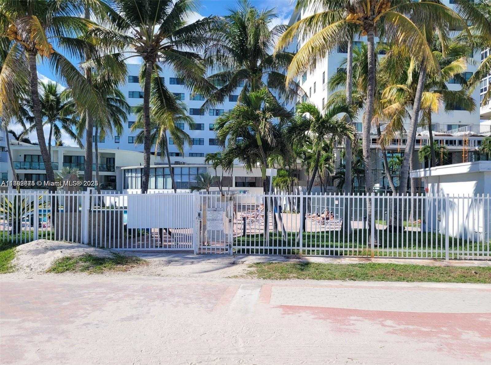 Small Image of 6345 COLLINS AVE #442, Miami Beach Number 47