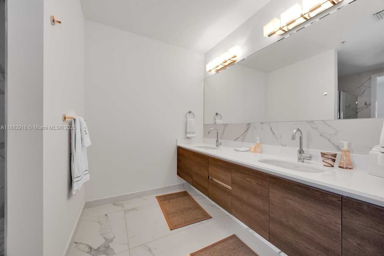 Small Image of 301 ALTARA AVE #LPH914, Coral Gables Number 23