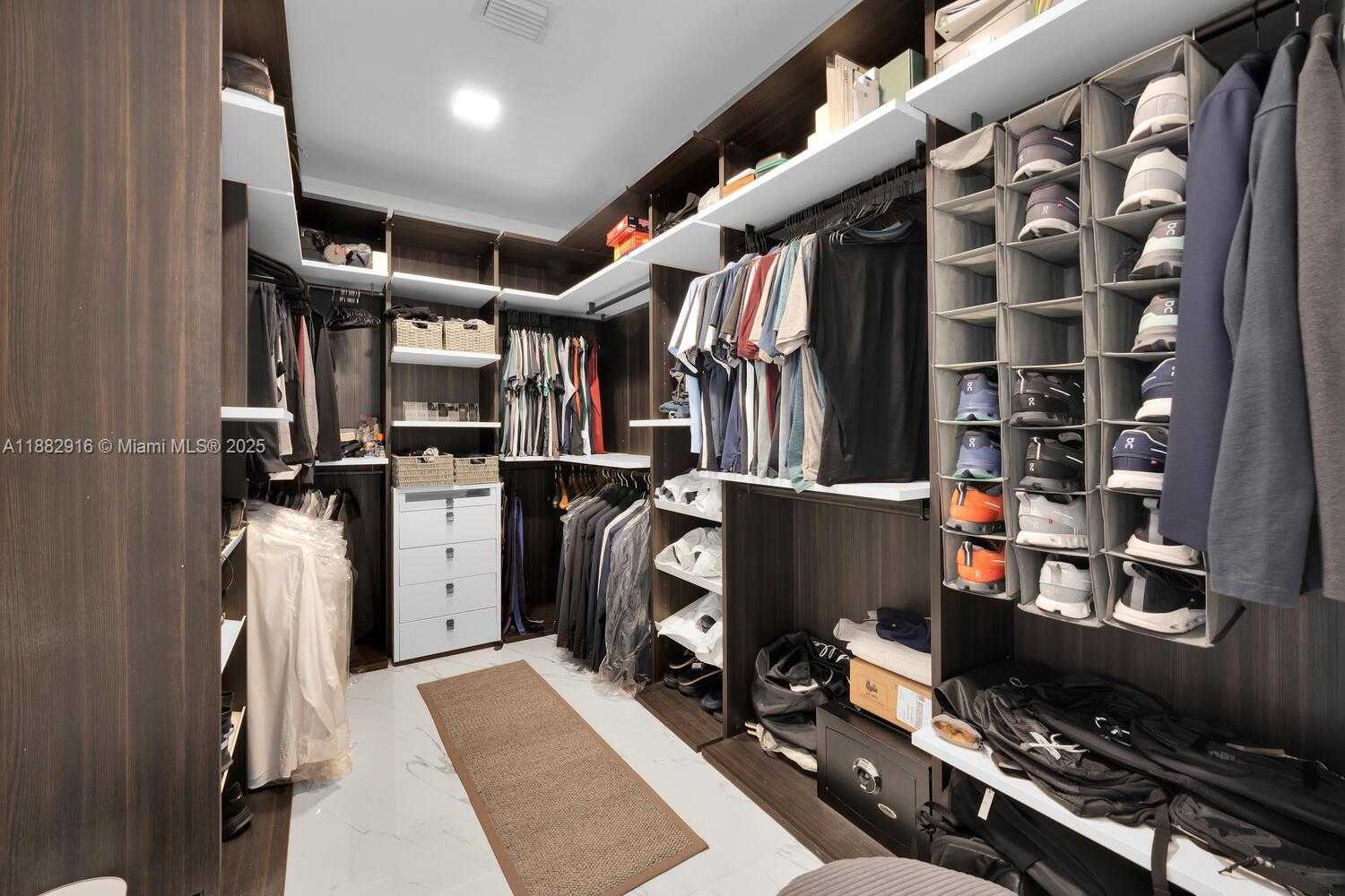 Small Image of 301 ALTARA AVE #LPH914, Coral Gables Number 24