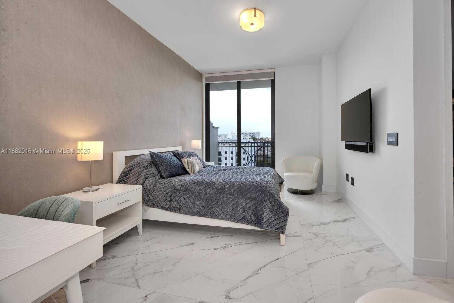 Small Image of 301 ALTARA AVE #LPH914, Coral Gables Number 25