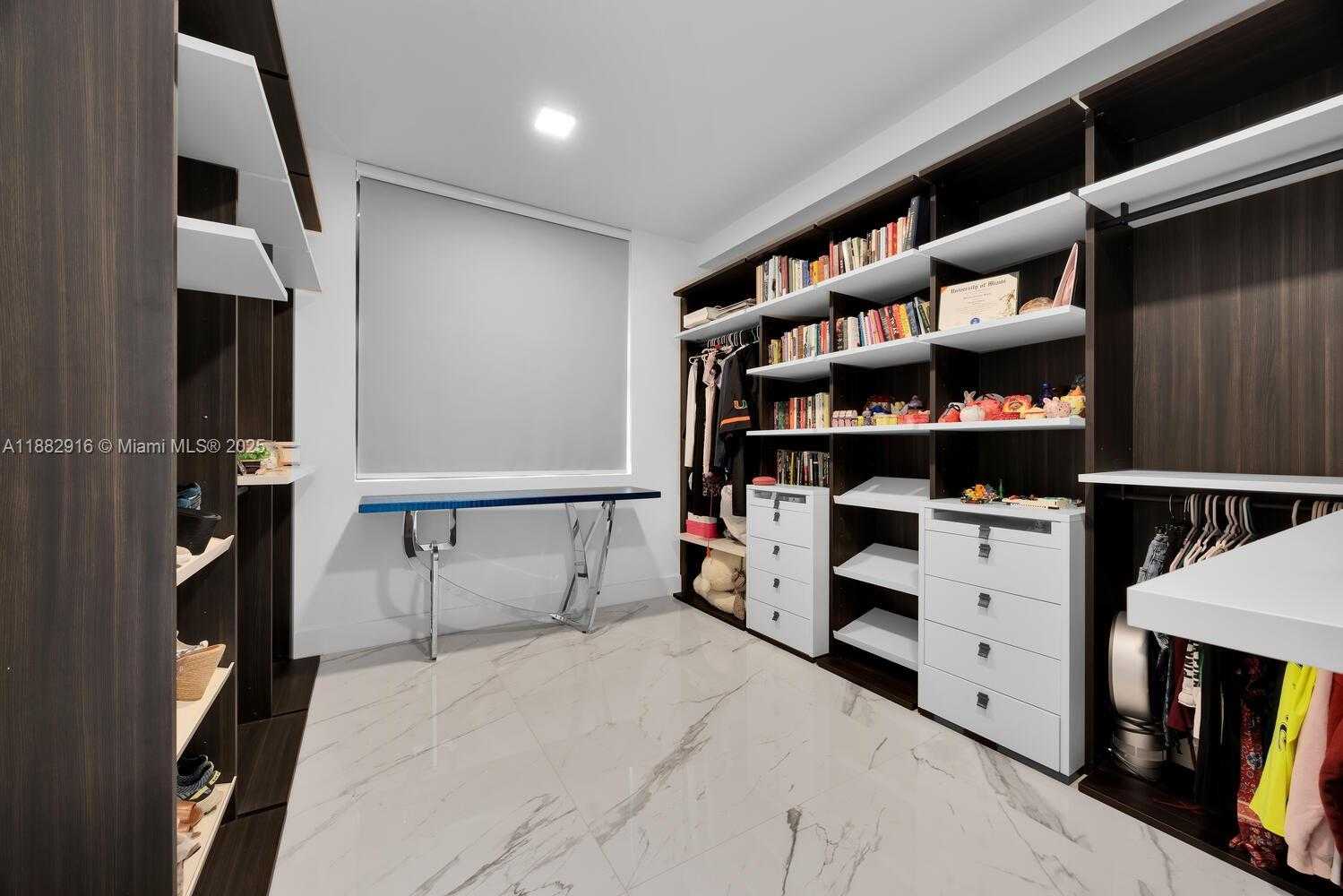 Small Image of 301 ALTARA AVE #LPH914, Coral Gables Number 27